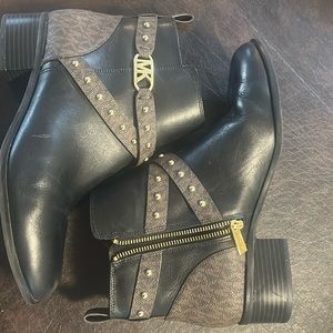 Michael Kors worn once Booties!  Size 10